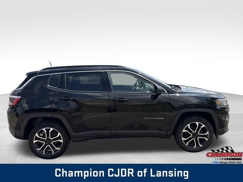Used 2022 Jeep Compass Limited AWD/4WD image 9