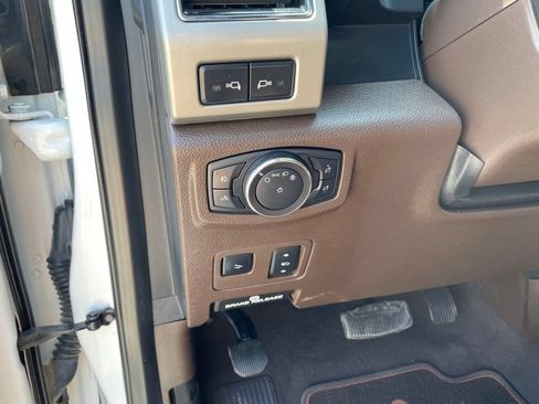 Used 2020 Ford F350 King Ranch w/ King Ranch Ultimate Package AWD/4WD image 27