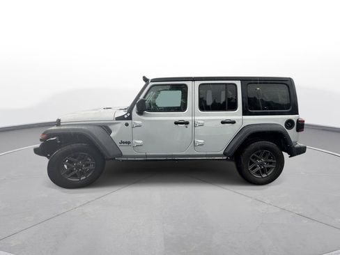 Used 2024 Jeep Wrangler Unlimited Sport AWD/4WD image 9