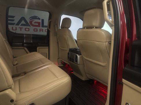 Used 2019 Ford F250 Lariat w/ Chrome Package image 36