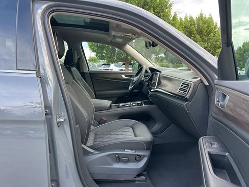 New 2026 Volkswagen Atlas SEL Premium R-Line image 43