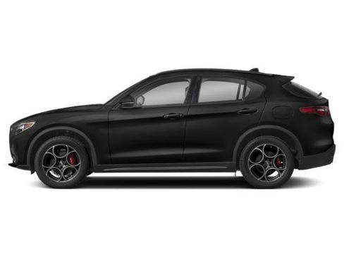 Used 2023 Alfa Romeo Stelvio Ti Lusso w/ Quick Order Package 22X Lusso AWD/4WD image 3