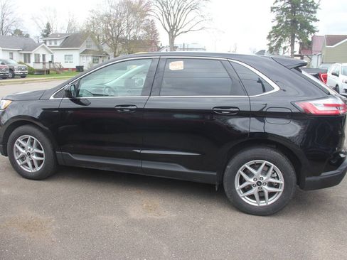 Certified 2024 Ford Edge SEL w/ Convenience Package AWD/4WD image 6