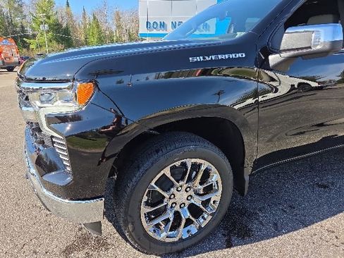 New 2026 Chevrolet Silverado 1500 LT w/ Safety Package AWD/4WD image 14