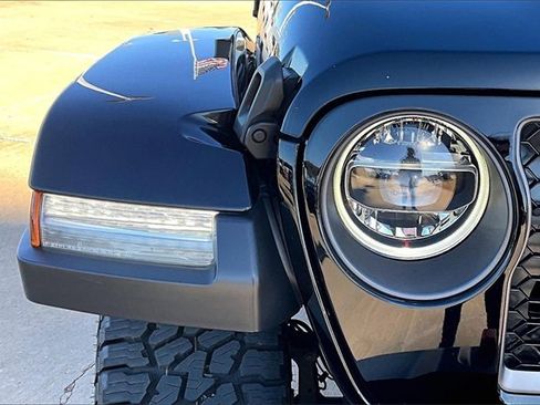 Used 2022 Jeep Gladiator Mojave w/ LED Lighting Group image 32