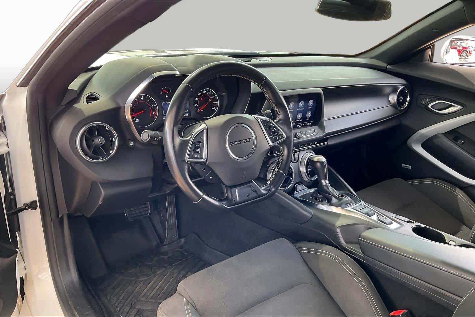 Used 2021 Chevrolet Camaro LT w/ RS Package RWD image 17
