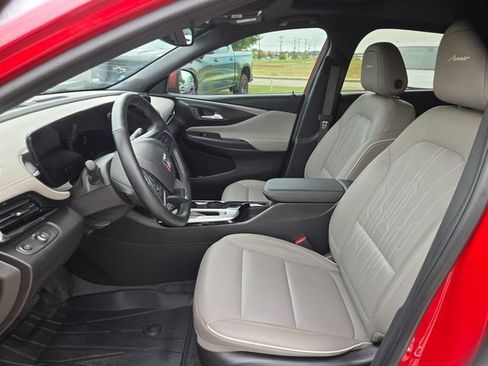 Used 2026 Buick Envista Avenir FWD image 9