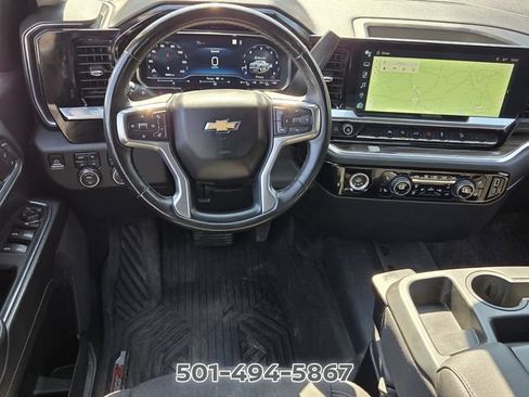 Used 2023 Chevrolet Silverado 1500 LT AWD/4WD image 11