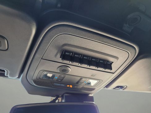 Used 2022 Ford Bronco Wildtrak image 24