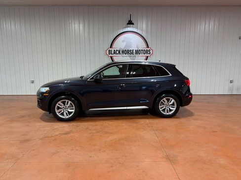 Used 2020 Audi Q5 2.0T Premium w/ Convenience Package image 1
