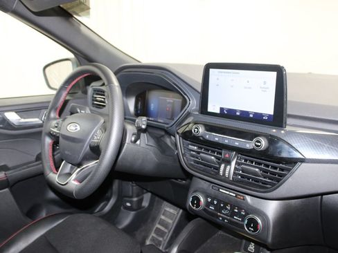 Used 2025 Ford Escape ST-Line FWD image 24