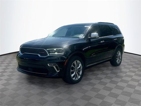 Certified 2023 Dodge Durango Citadel image 3