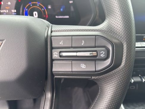 Used 2024 Chevrolet Colorado Trail Boss w/ Technology Package image 14