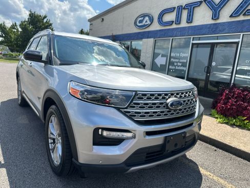 Used 2023 Ford Explorer Limited RWD image 2