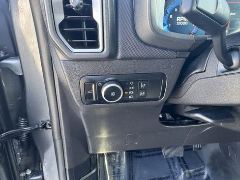 Used 2025 Ford Bronco Sport Badlands image 14