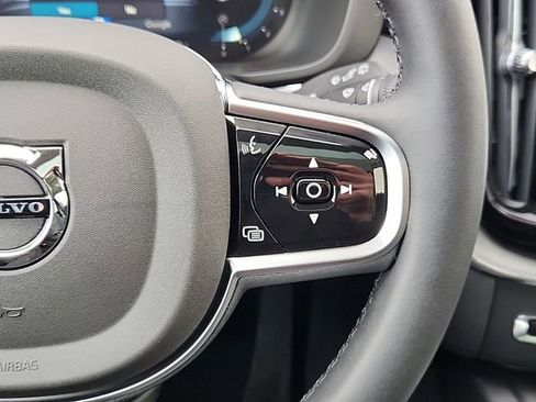 New 2025 Volvo XC60 B5 Plus w/ Climate Package image 18