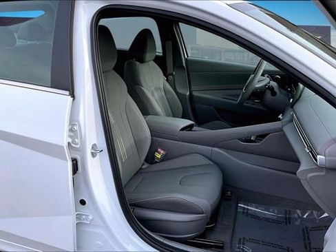 New 2026 Hyundai Elantra SEL Sport Premium FWD image 12