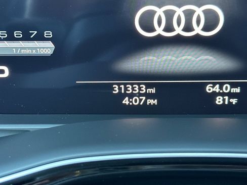 Used 2023 Audi Q8 Premium Plus w/ Premium Plus Package image 26