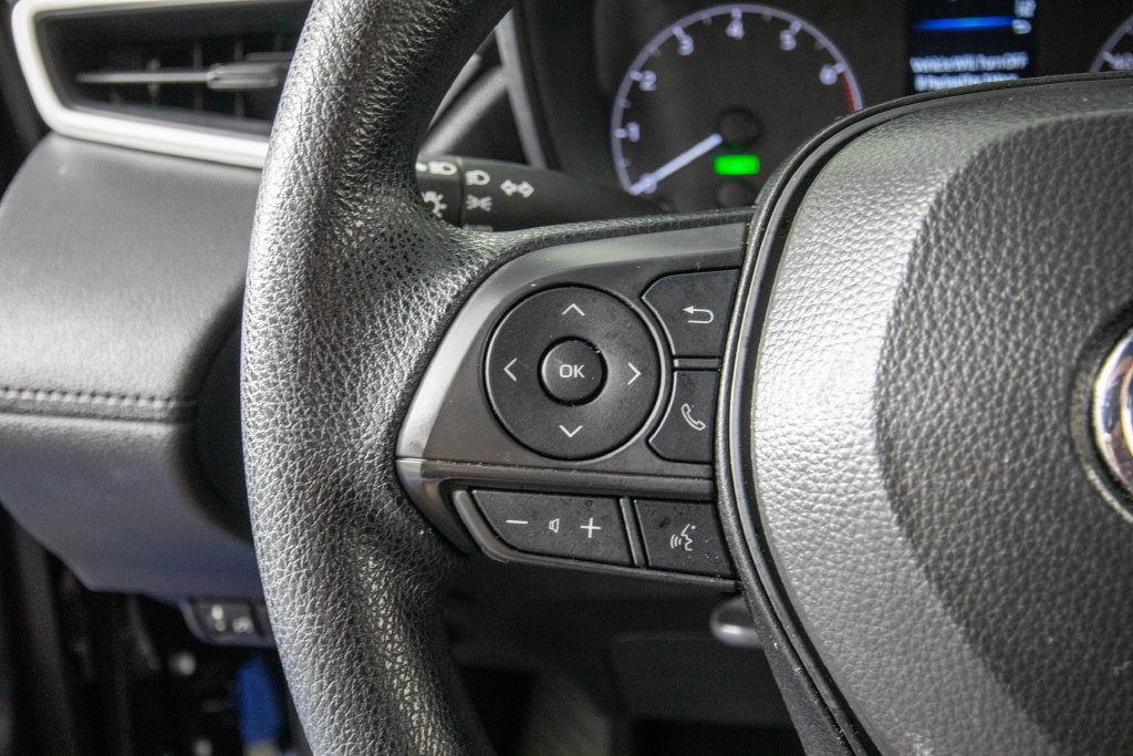 Used 2025 Toyota Corolla Cross AWD Hybrid image 21