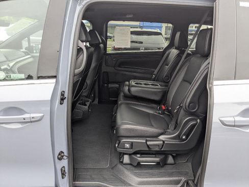 Used 2025 Honda Odyssey Sport-L image 12