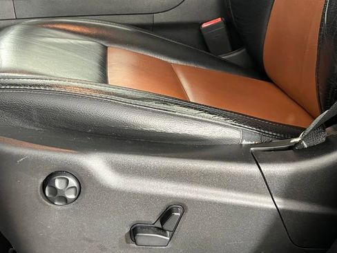 Used 2020 Jeep Grand Cherokee Laredo w/ 18" Wheel & 8.4" Radio Group image 22