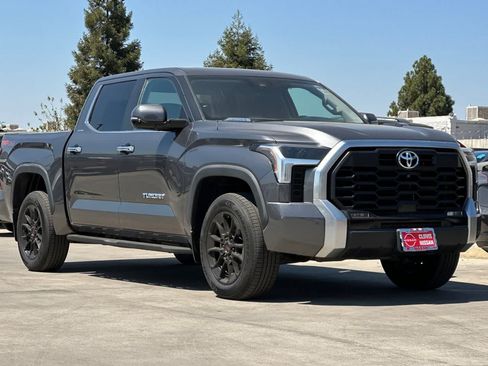 Used 2023 Toyota Tundra Limited w/ TRD Off-Road Package AWD/4WD image 10
