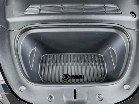 Used 2023 Tesla Model Y Performance image 31