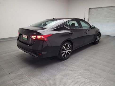 Used 2021 Nissan Altima 2.5 SR image 9