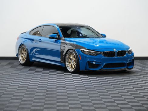Used 2020 BMW M4 Coupe w/ Competition Package RWD image 5