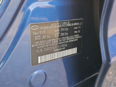 Used 2018 Hyundai Elantra SE image 32