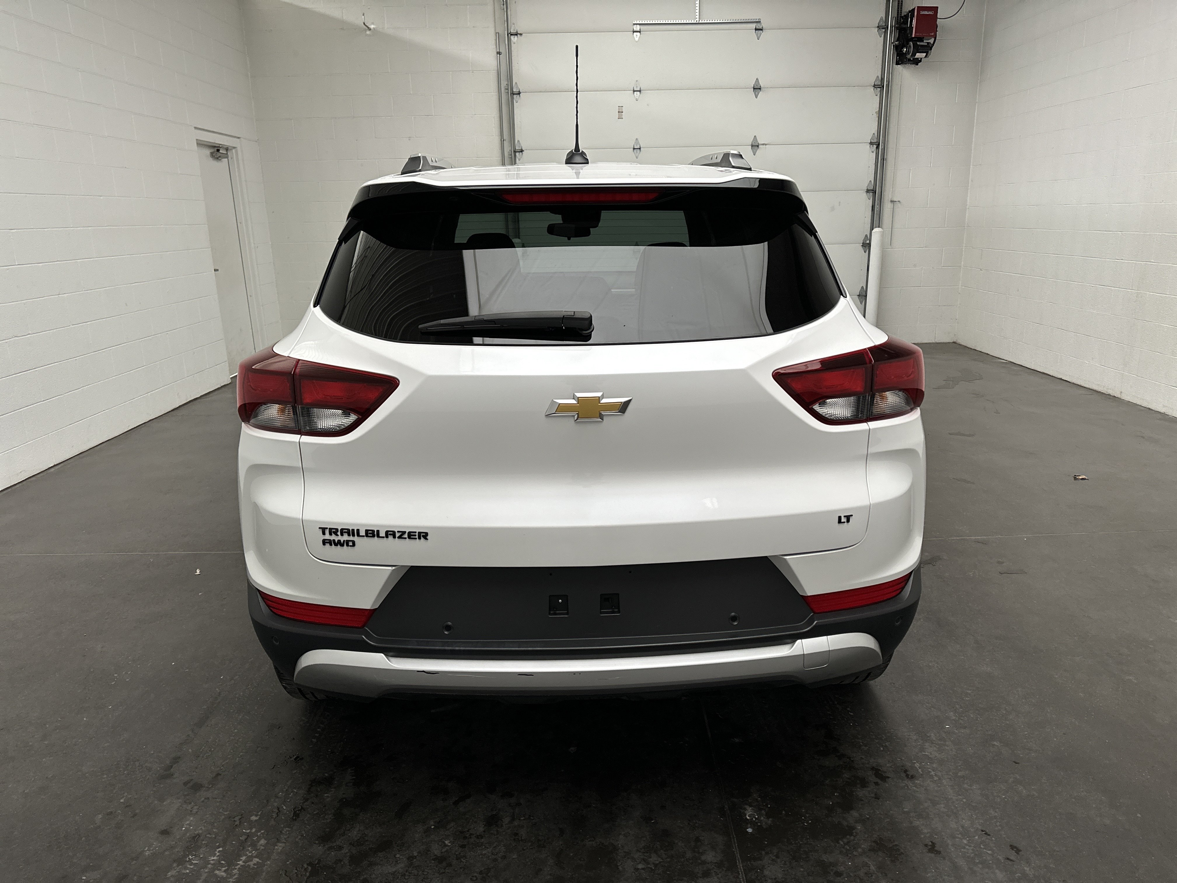 Used 2024 Chevrolet TrailBlazer LT w/ LT Cold Weather Package AWD/4WD image 8