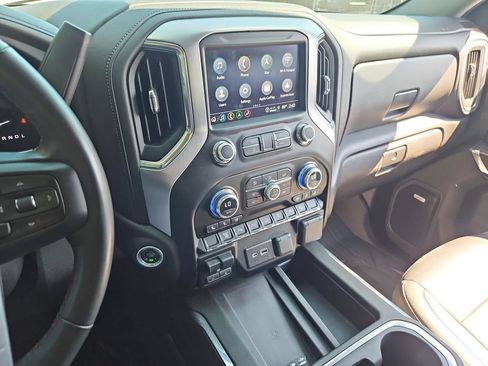 Used 2023 GMC Sierra 3500 SLT w/ SLT Premium Package AWD/4WD image 19