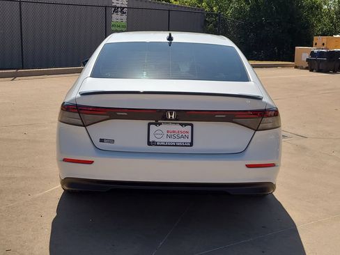 Used 2023 Honda Accord Sport image 3