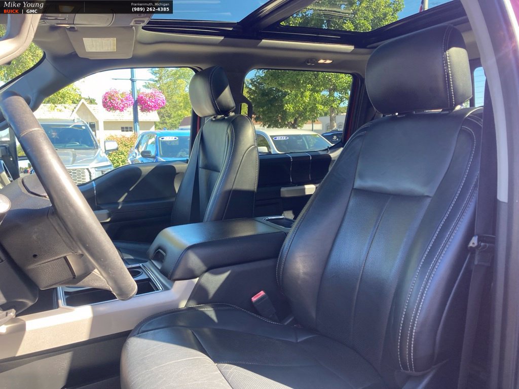 Used 2020 Ford F350 Lariat w/ Chrome Package AWD/4WD image 19