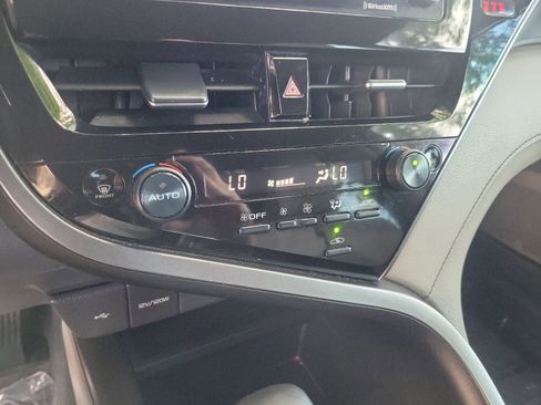 Used 2023 Toyota Camry SE FWD image 20