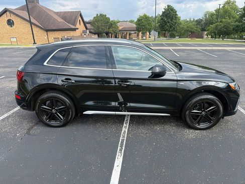 Used 2021 Audi Q5 e Premium Plus w/ Premium Plus Package AWD/4WD image 8