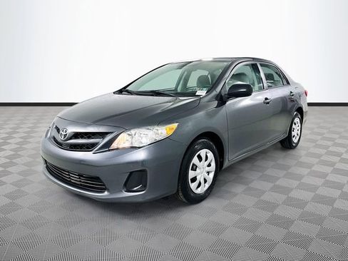 Used 2011 Toyota Corolla image 3