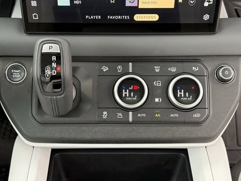 Certified 2025 Land Rover Defender 90 S image 24