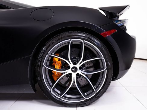 Used 2022 McLaren 720S Spider RWD image 20