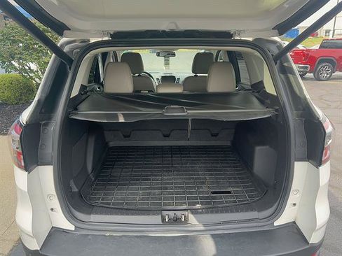 Used 2017 Ford Escape Titanium FWD image 17