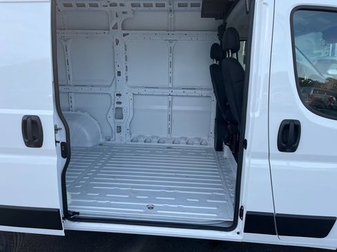 New 2025 RAM ProMaster 1500 w/ Cold Weather Group image 9