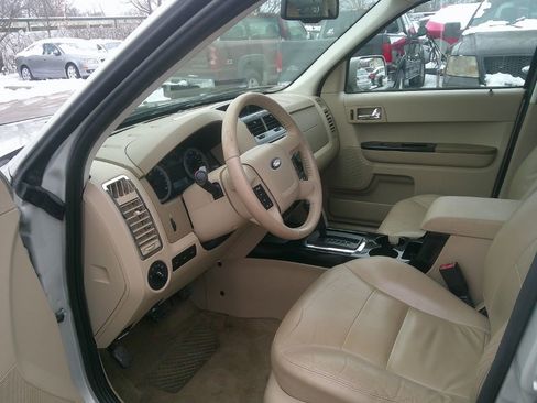 Used 2008 Ford Escape Limited image 9