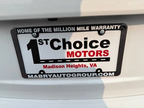Used 2024 Nissan Kicks SV FWD image 29