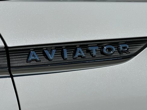 Used 2025 Lincoln Aviator Reserve w/ Illumination Package image 28