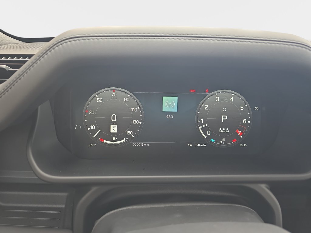 New 2026 Land Rover Defender 110 X-Dynamic SE AWD/4WD image 14