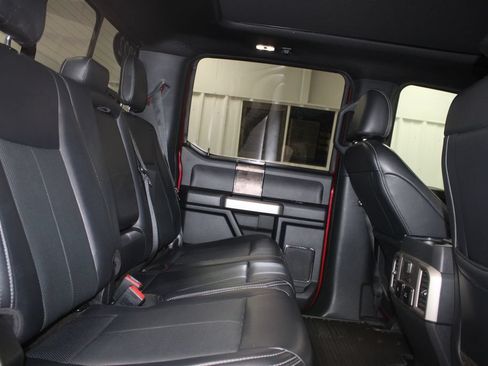 Used 2022 Ford F250 Lariat w/ Lariat Ultimate Package AWD/4WD image 32
