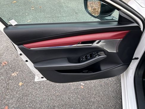 Used 2023 MAZDA MAZDA3 Hatchback w/ Appearance Package image 15