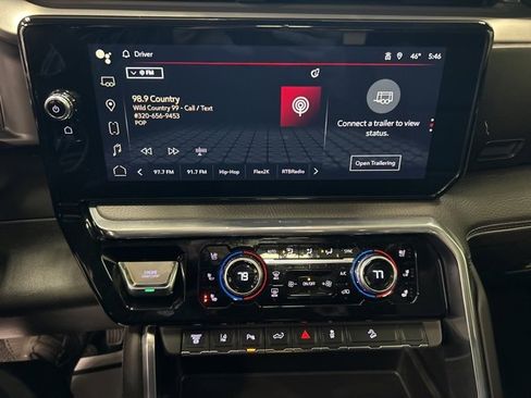 Used 2025 GMC Sierra 3500 Denali w/ Denali Reserve Package image 24