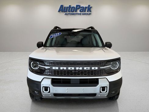 Used 2025 Ford Bronco Sport Badlands w/ Badlands Tech Package AWD/4WD image 2