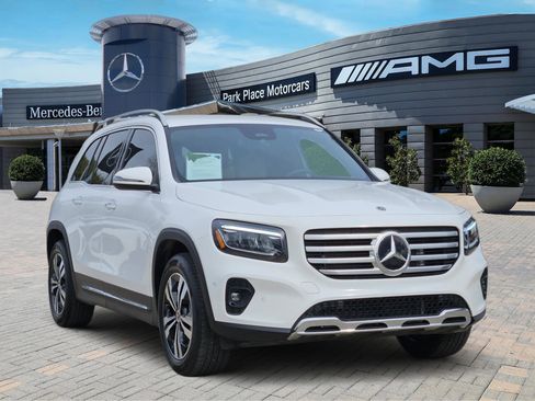 Used 2025 Mercedes-Benz GLB 250 image 2